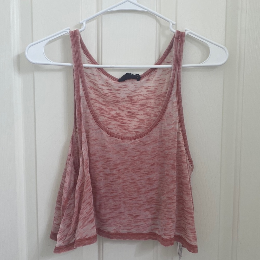 Light Crop Top